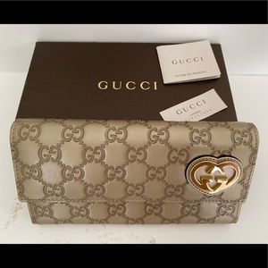 Gucci GG Heart Logo Flap Long Wallet